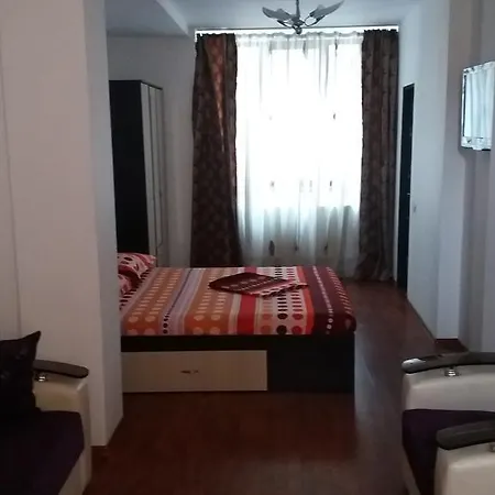 בית הארחה Vila Pozitiv קונסטנצה